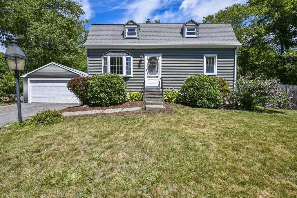 10 Chestnut Hill Road - Photo 1