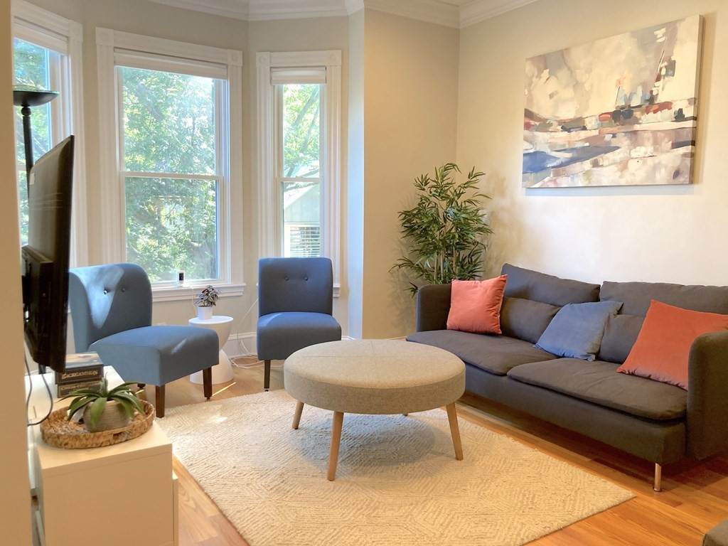 207 Harvard Street - Photo 1