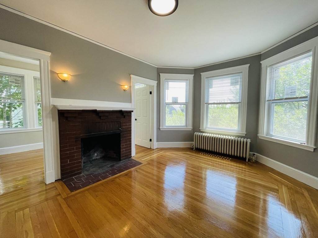187 Fellsway W - Photo 1
