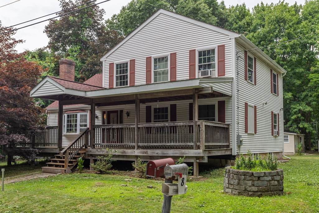 8 Harris Ave - Photo 1
