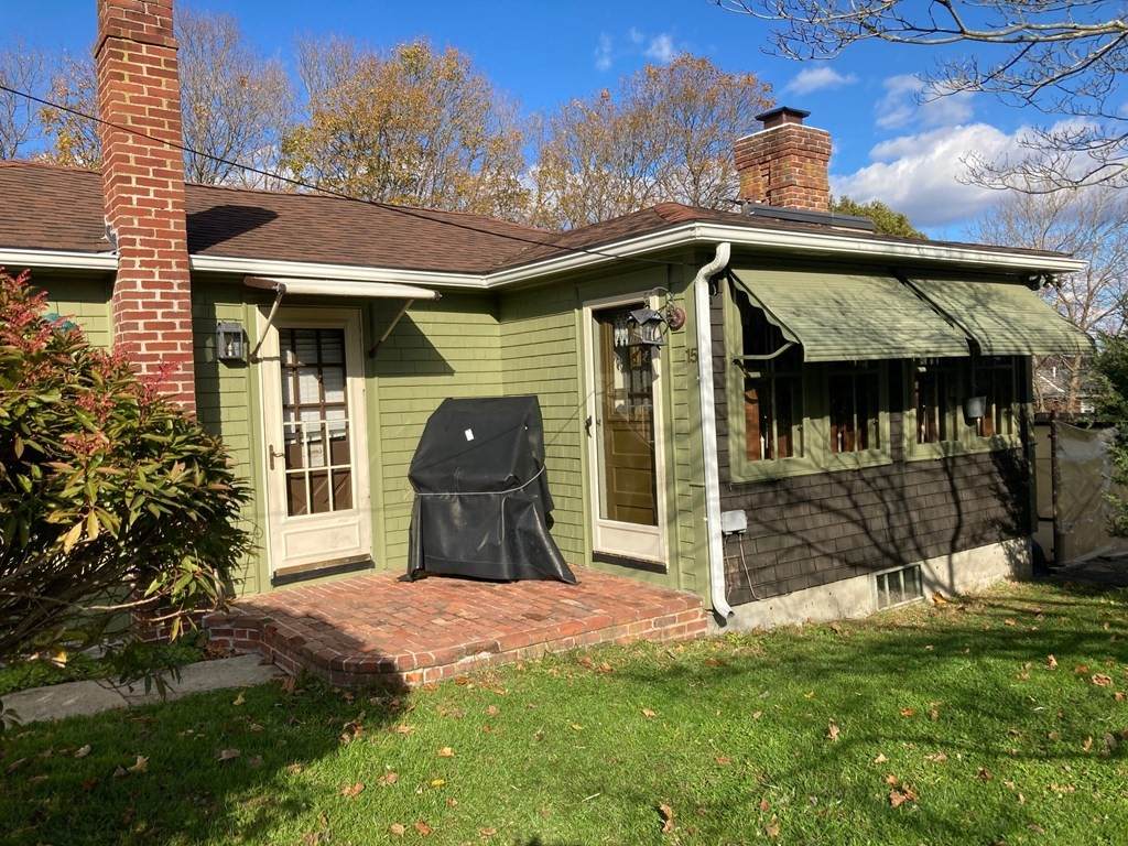 15 Coggeshall Ave - Photo 1