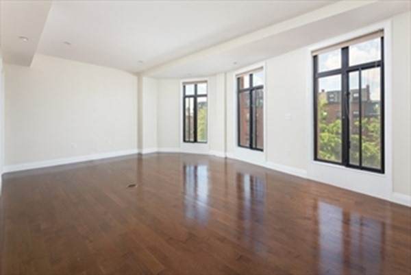 424 Massachusetts Ave - Photo 1