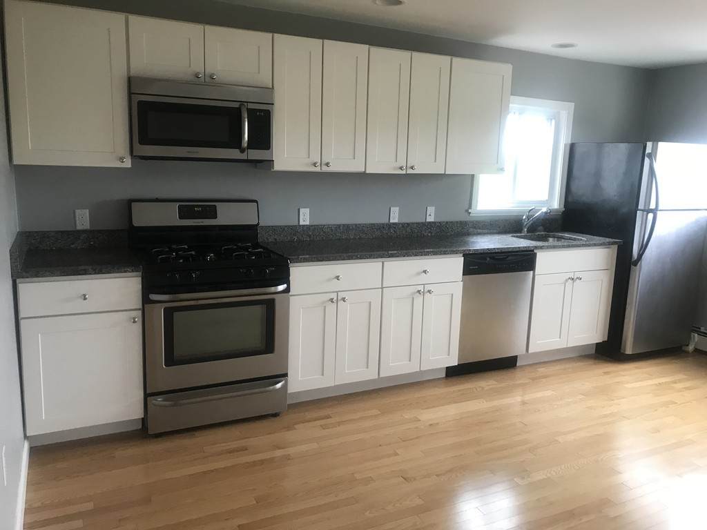 295 Shirley St - Photo 1