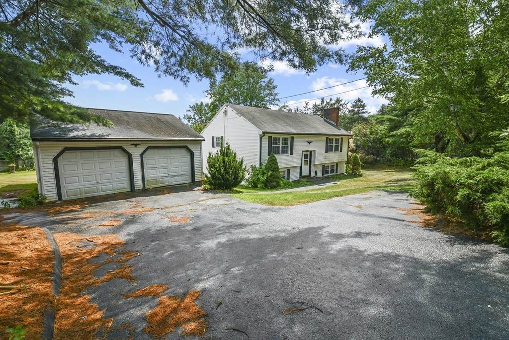 135 Laurel Street - Photo 1
