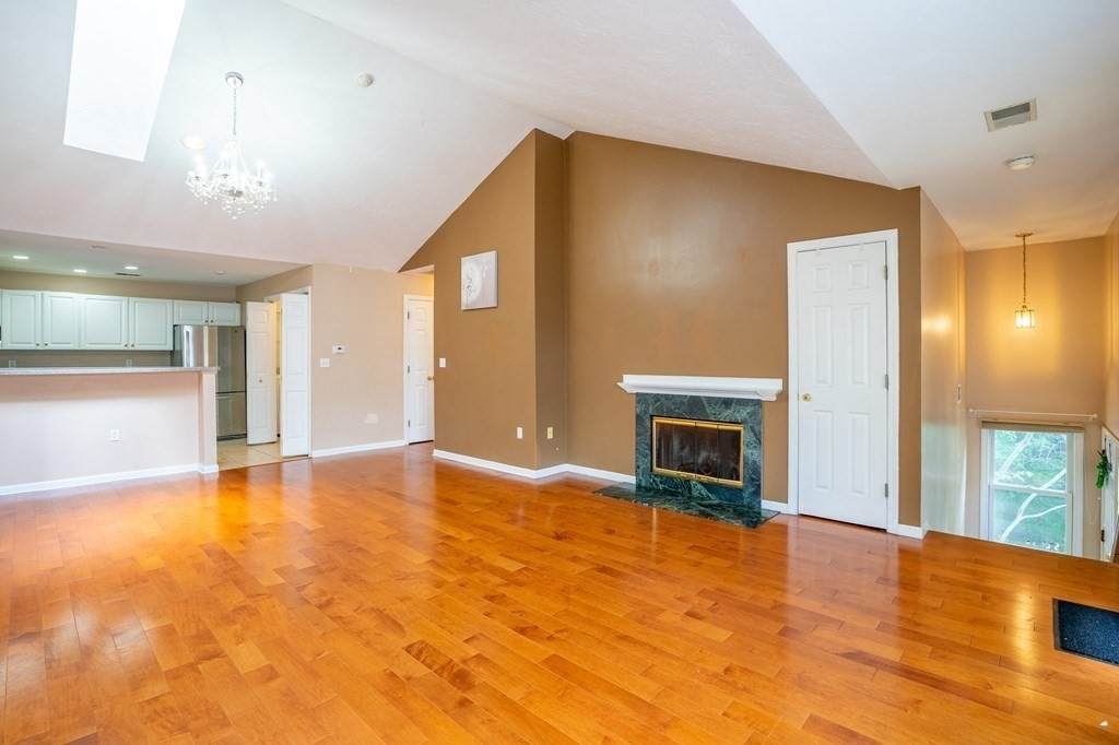 229 Allerton Commons Ln - Photo 1