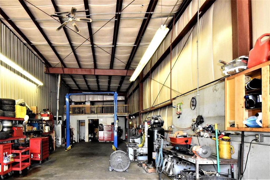 100 Confidential St - Photo 1
