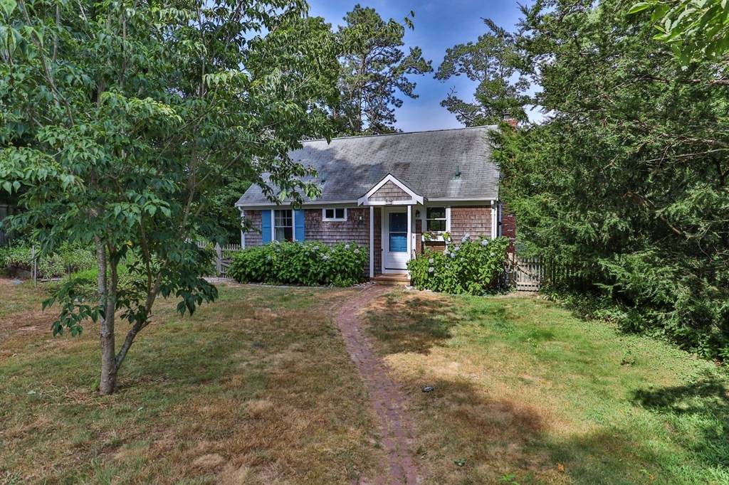 87 Pinecrest Beach Dr - Photo 1