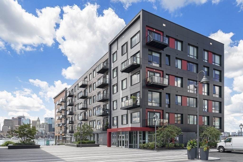 65 Lewis Street - Photo 1