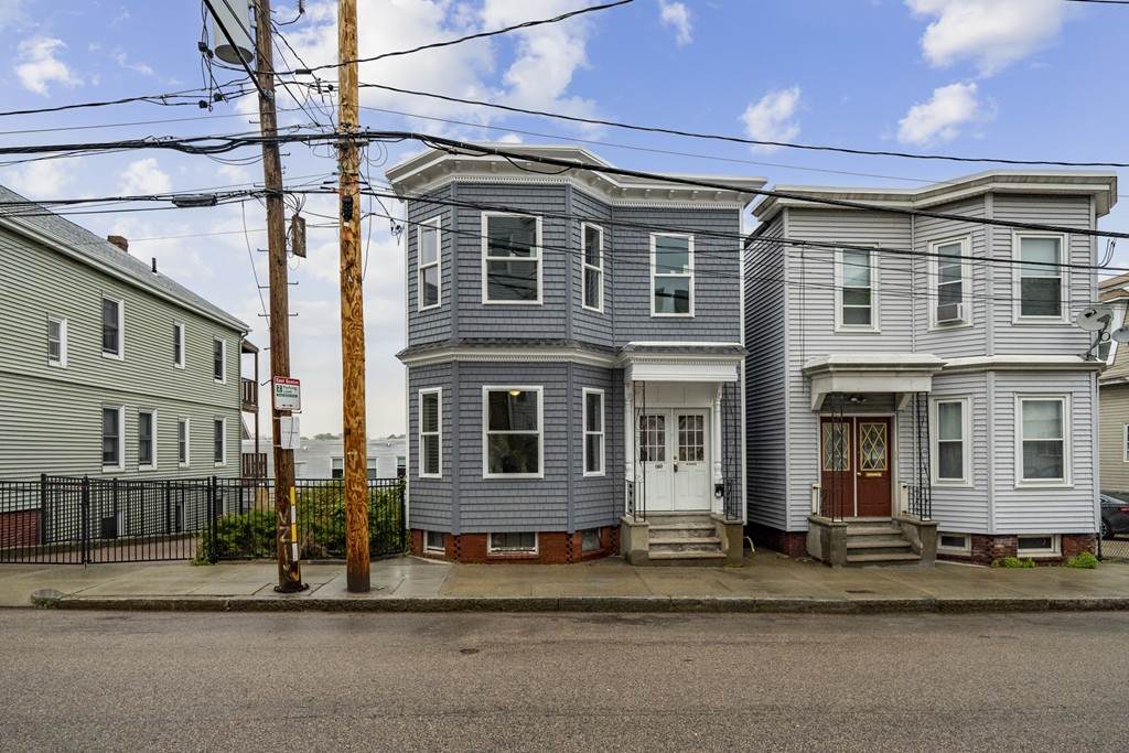 180 Falcon Street - Photo 1