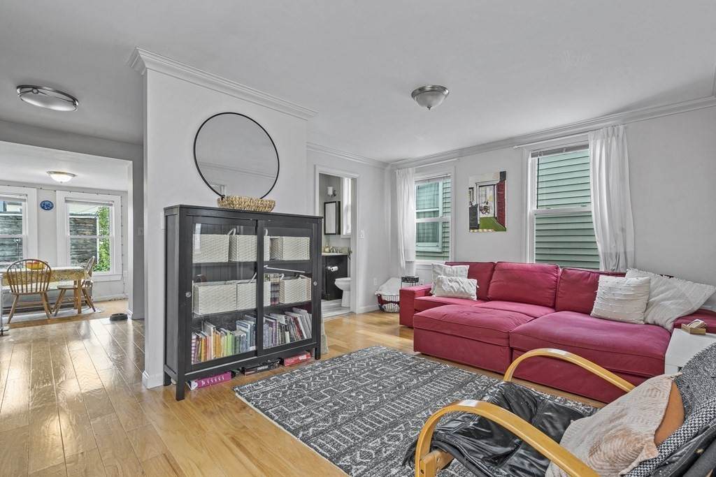 410 Saratoga Street - Photo 1
