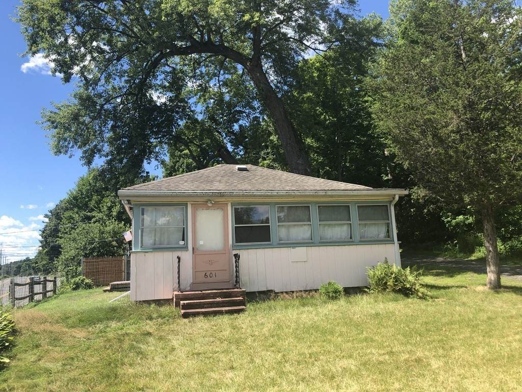 601 Northampton St - Photo 1