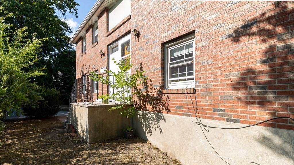 230 Metropolitan Ave - Photo 1