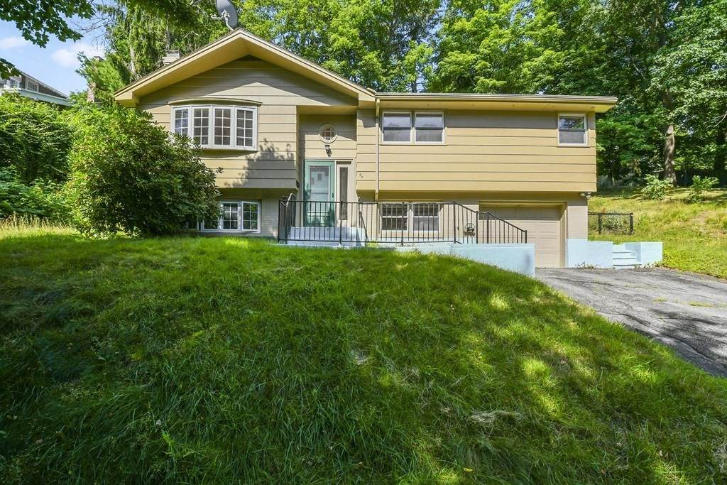 43 Whitman Road - Photo 1
