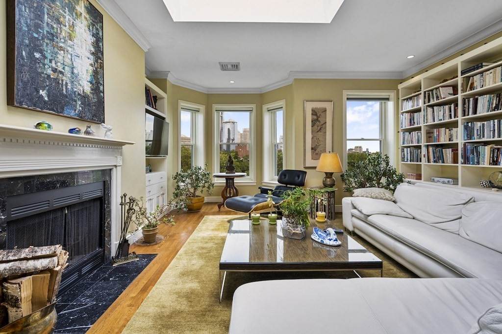 76 W Rutland Sqaure - Photo 1