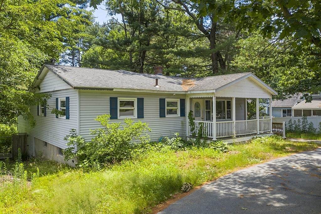 1076 Chandler St - Photo 1