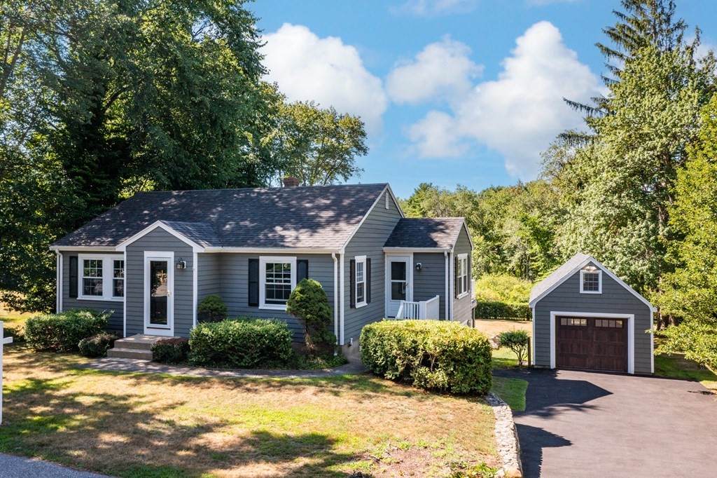 136 Elm Street - Photo 1