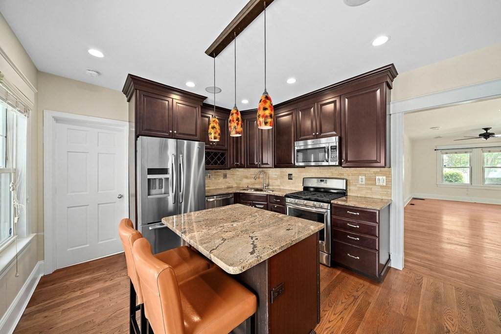 15 Avalon - Photo 1