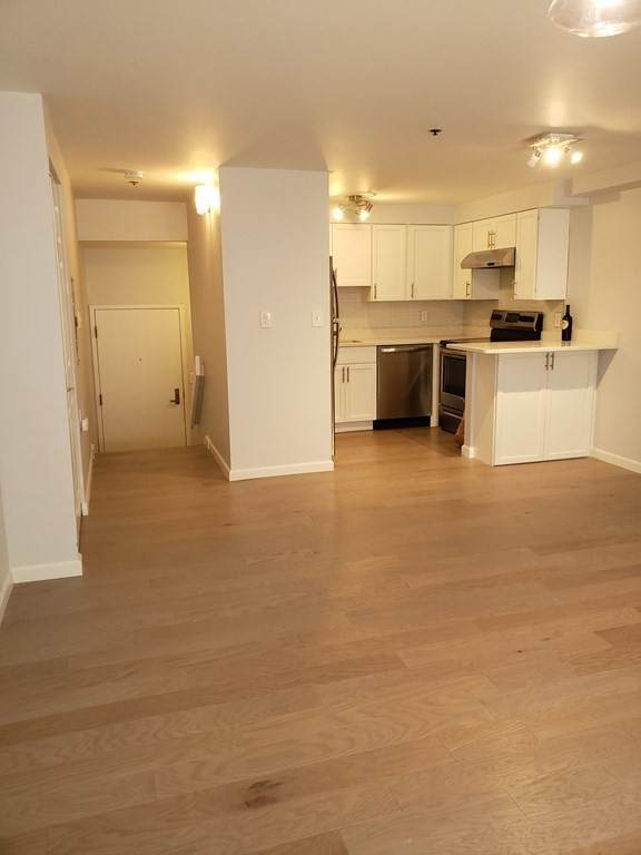 357 Commercial St - Photo 1