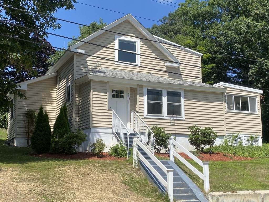 101 Clinton St - Photo 1
