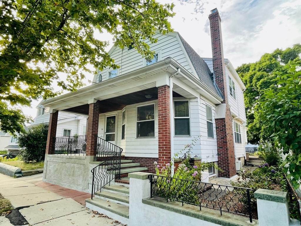 733 Belmont - Photo 1