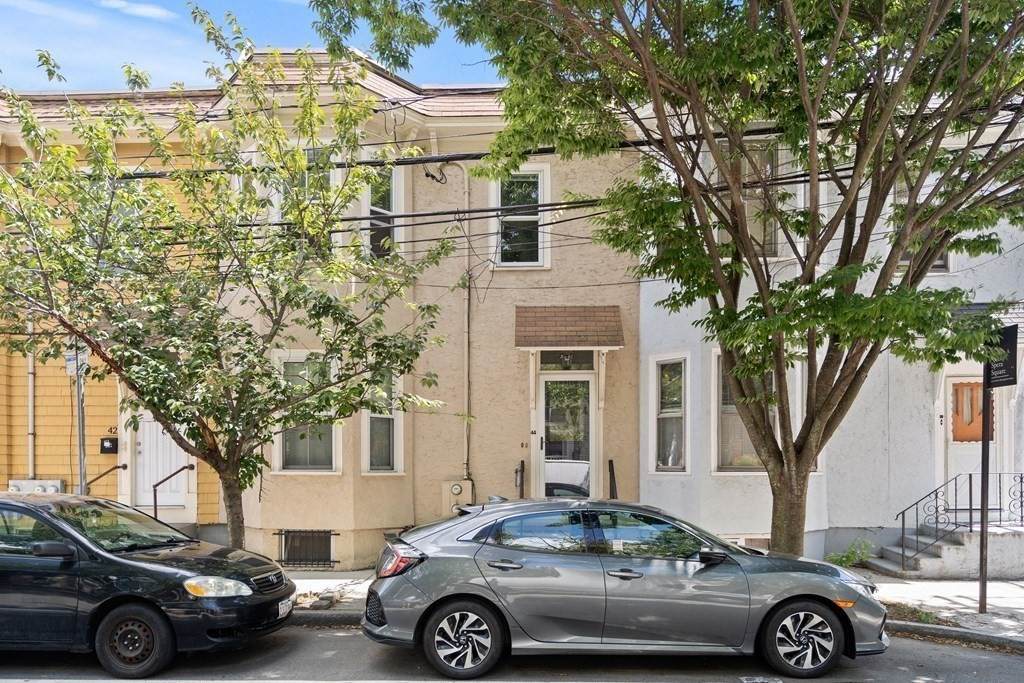 44 Fulkerson St - Photo 1