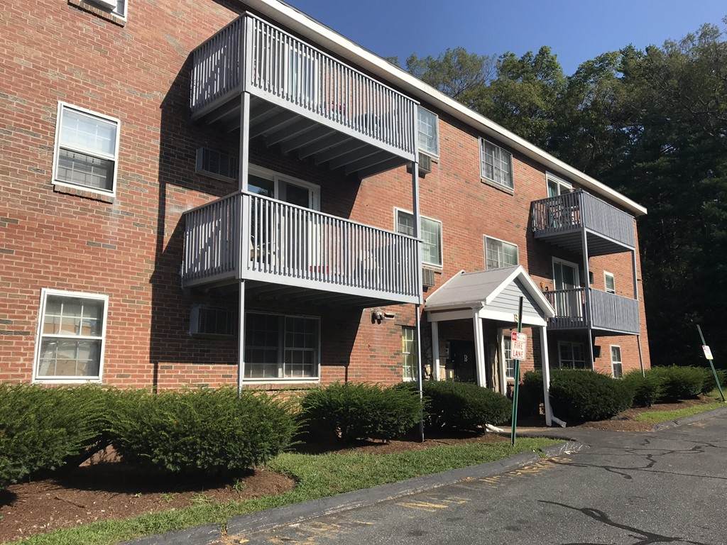 302 Boston Post Rd E - Photo 1