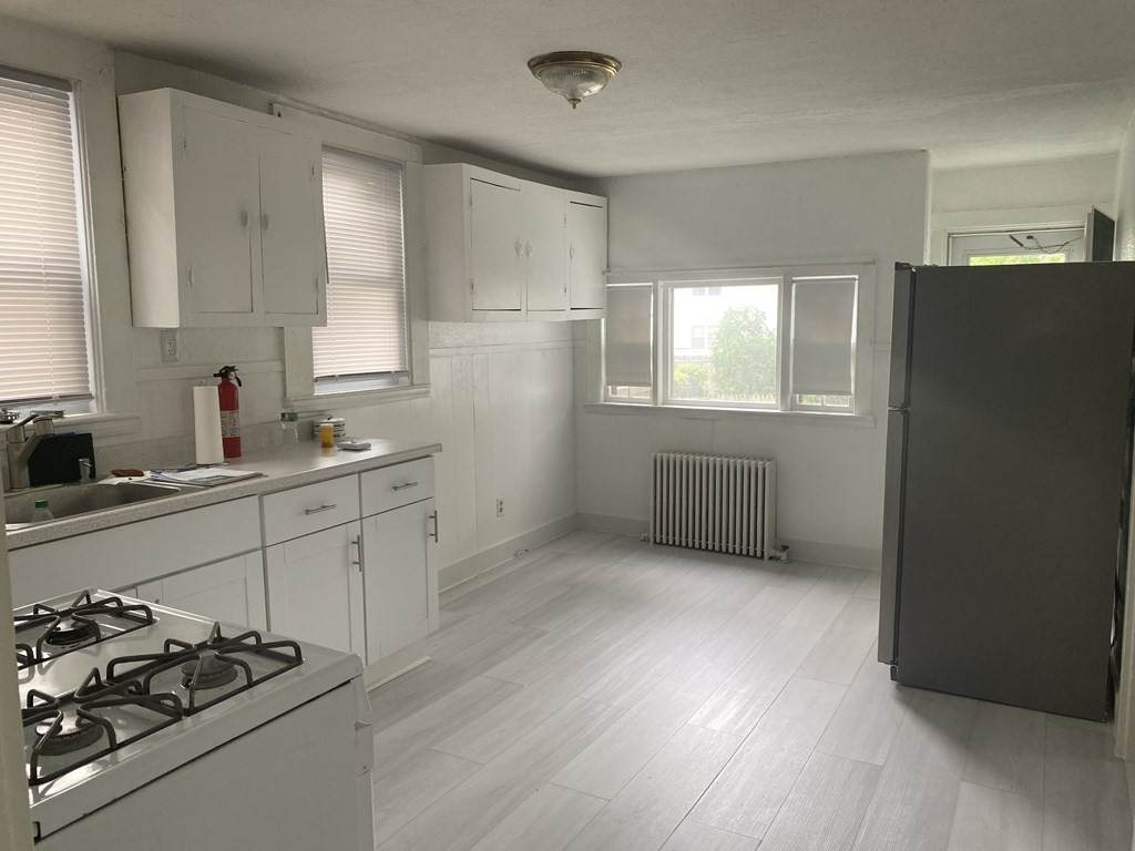 19 Meacham St - Photo 1
