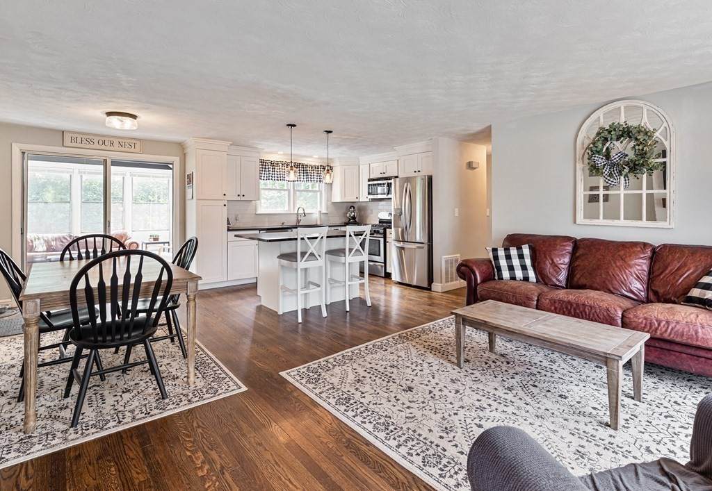 28 Cedar St - Photo 1
