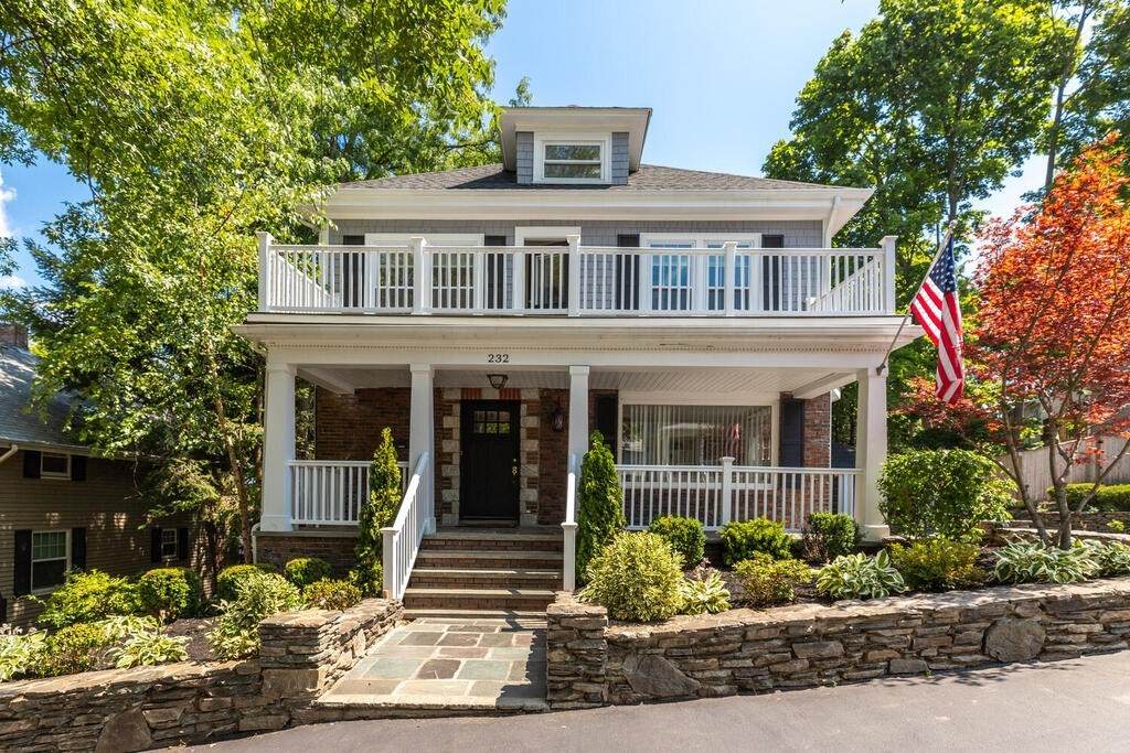232 Pine Street - Photo 1