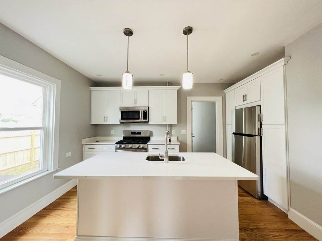 23 Caledonia Ave - Photo 1