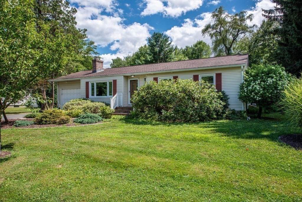 19 Applewood Ln - Photo 1