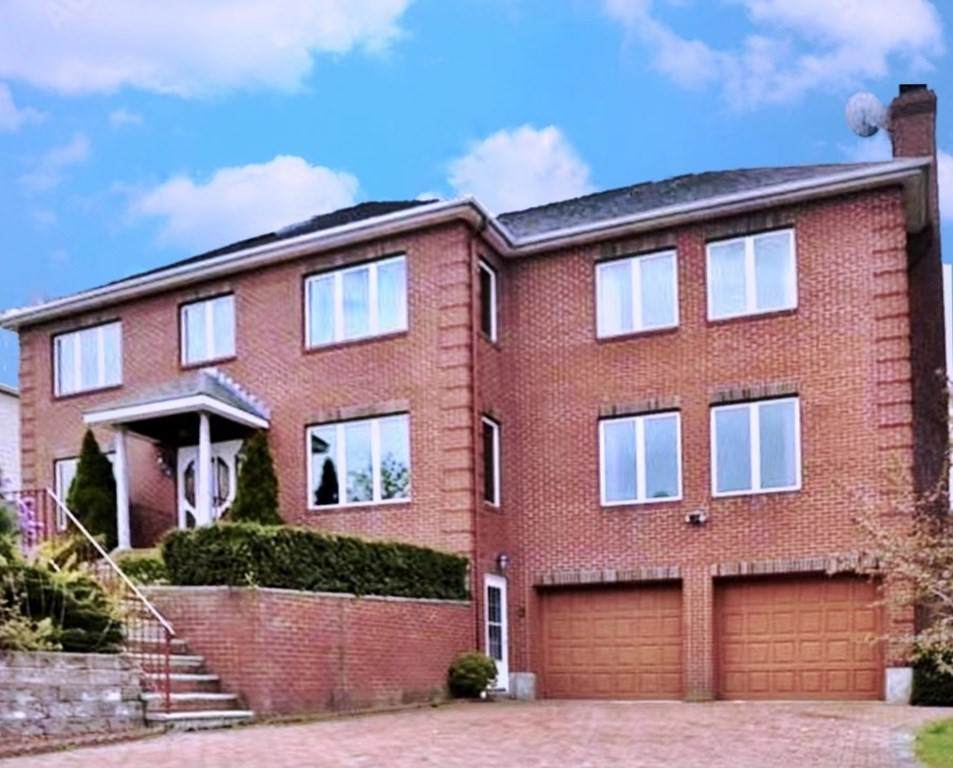 192 Gardiner Rd - Photo 1