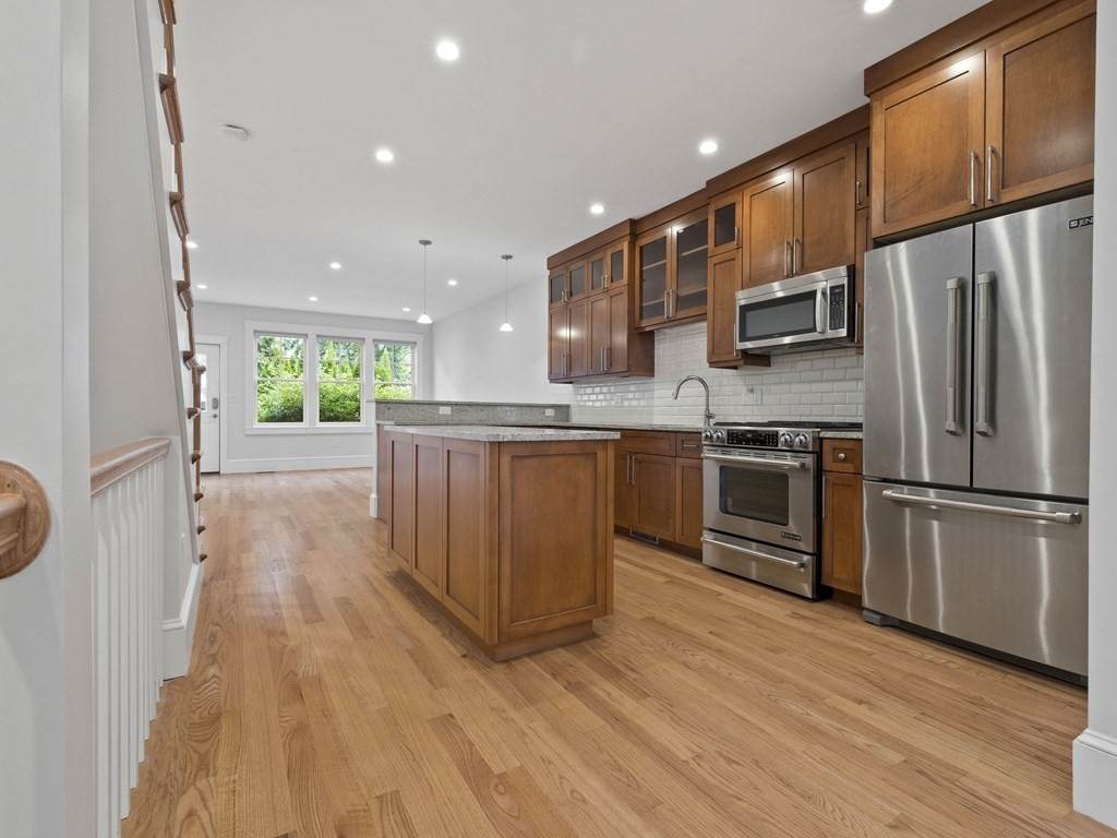 380 Norfolk St - Photo 1