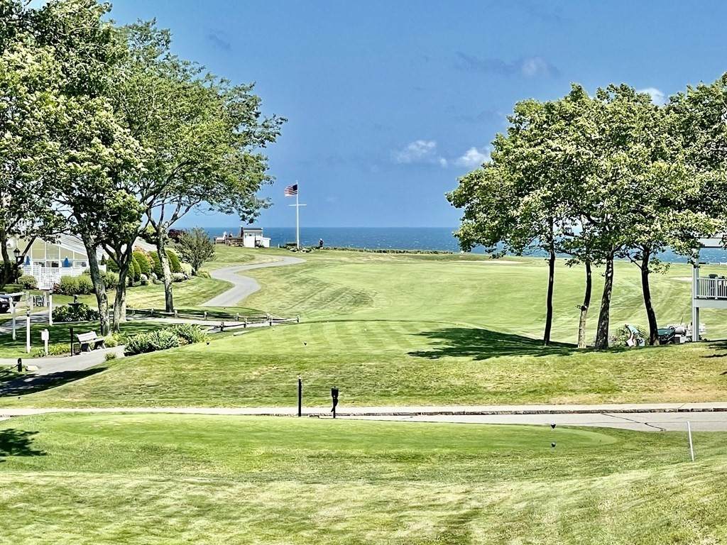 15 Fairway Dr - Photo 1