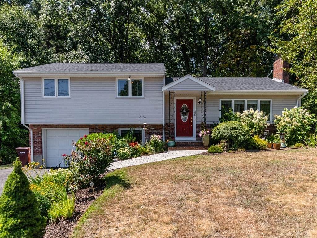 30 Chickering Rd - Photo 1