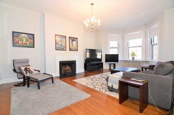 236 Marlborough - Photo 1