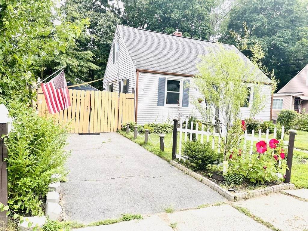 65 Midway St - Photo 1