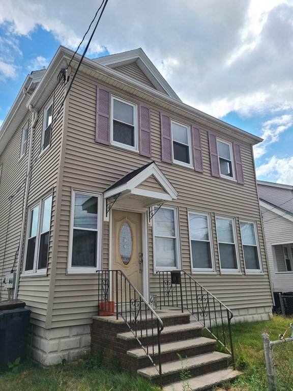61 Winthrop St - Photo 1