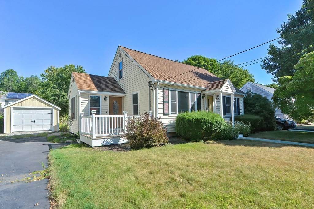 33 Beverly Ave - Photo 1