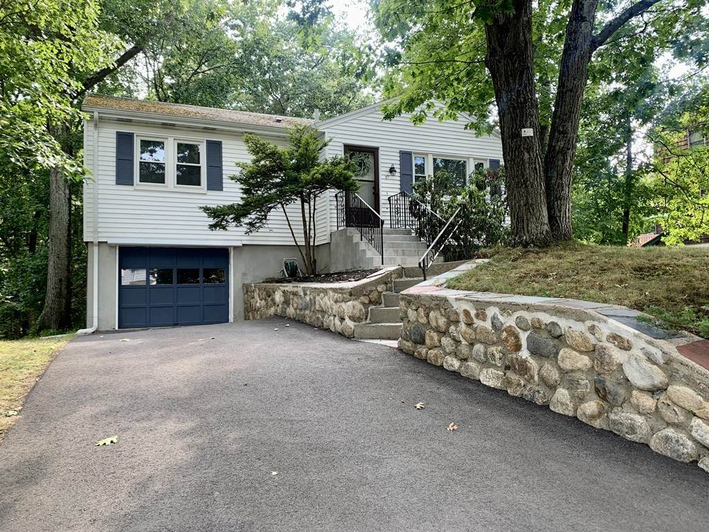 27 Bellevue Ave - Photo 1