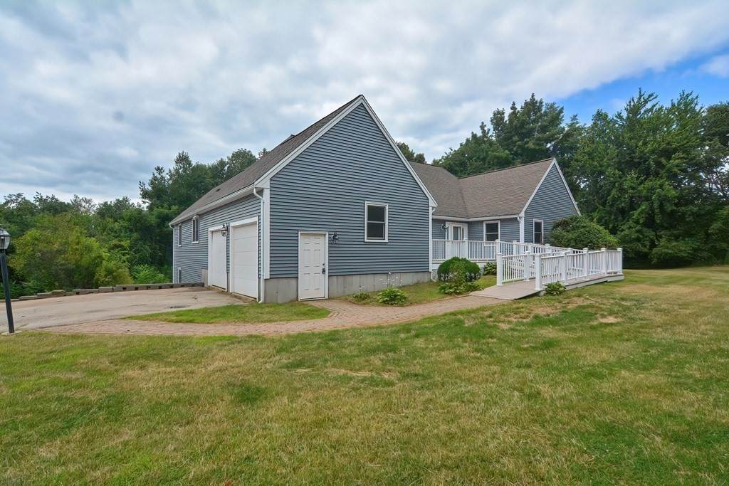 184 Pleasantdale Rd - Photo 1