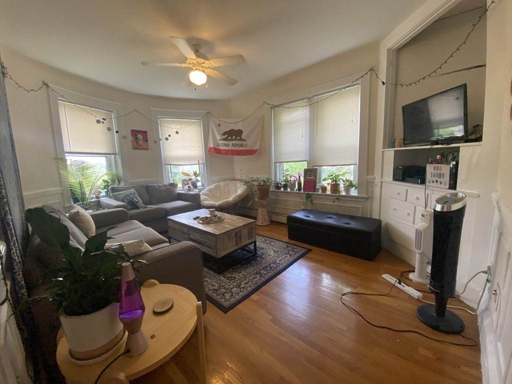 56 Cummings - Photo 1
