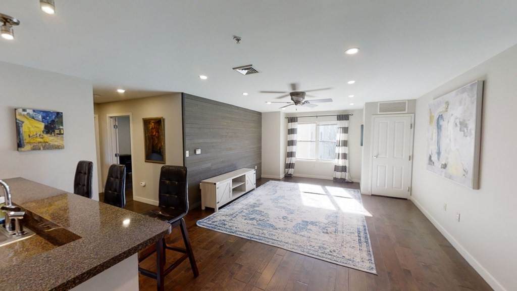 30 Franklin St - Photo 1