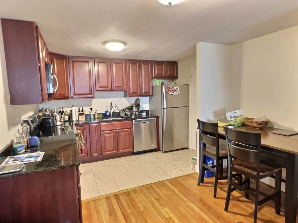 217 Kent - Photo 1