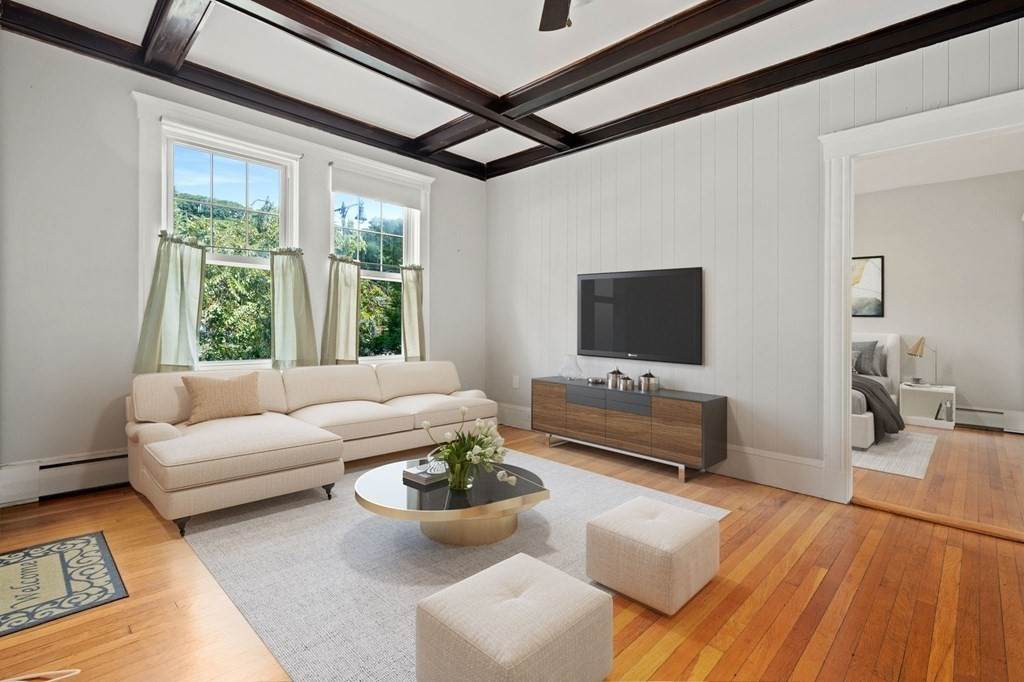 1742 Commonwealth Ave - Photo 1