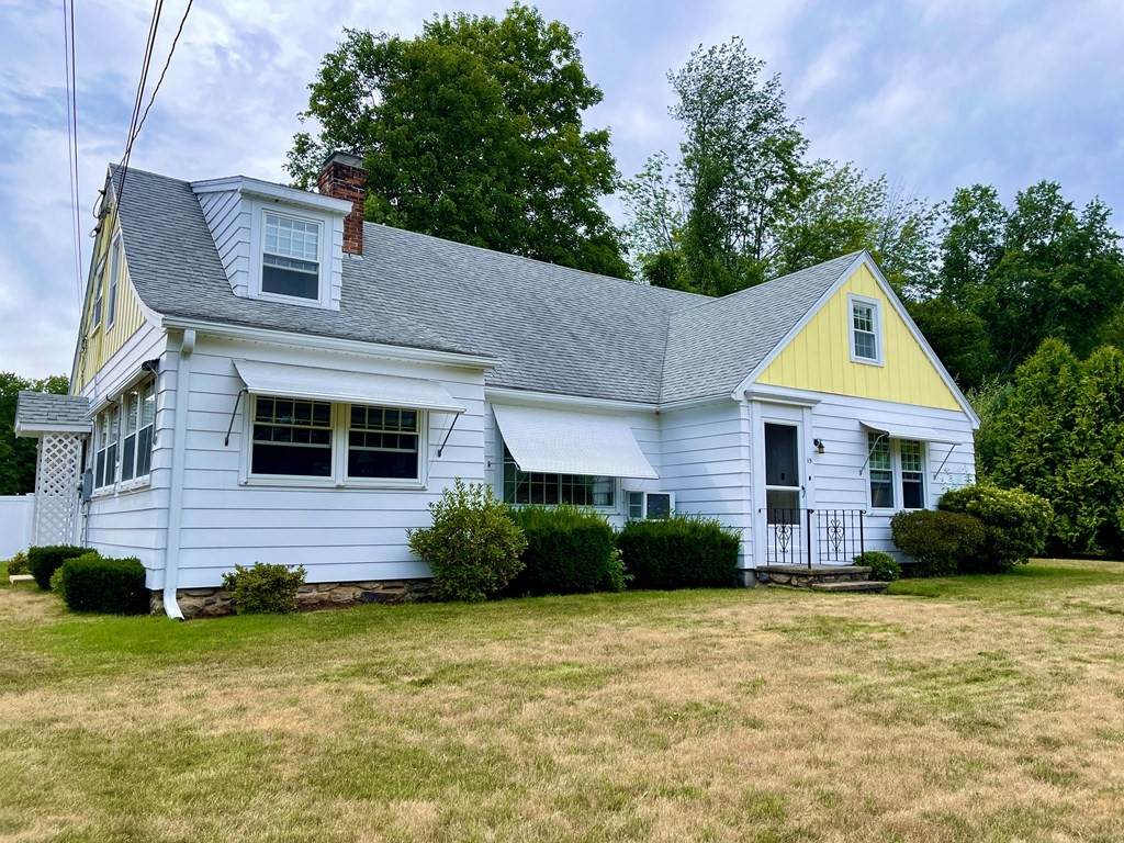 15 Cedar St - Photo 1
