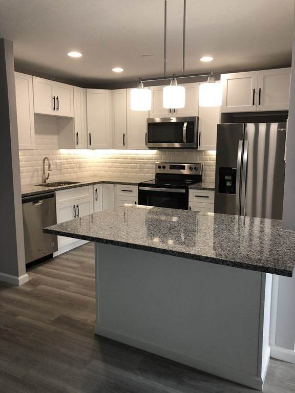 210 Fellsway Ter - Photo 1