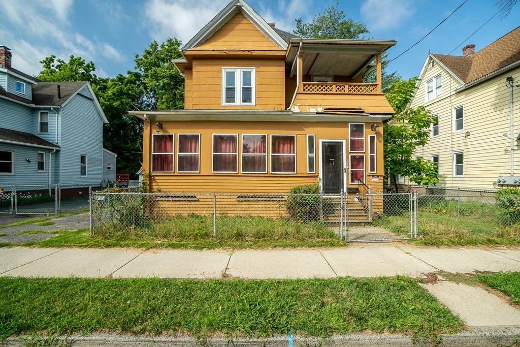 94 Commonwealth Ave. - Photo 1