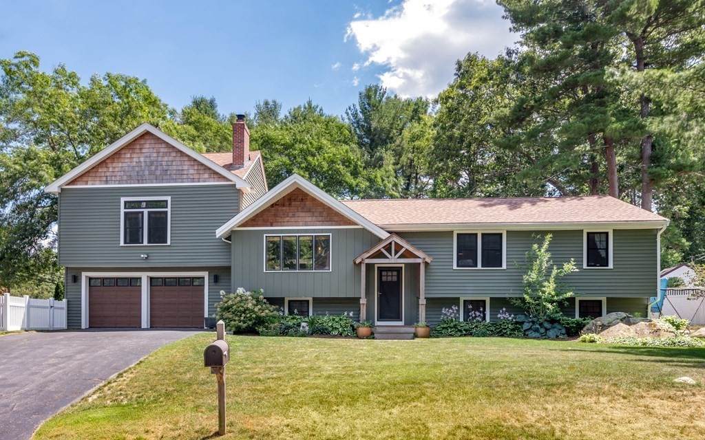 2 Hazelwood Dr - Photo 1