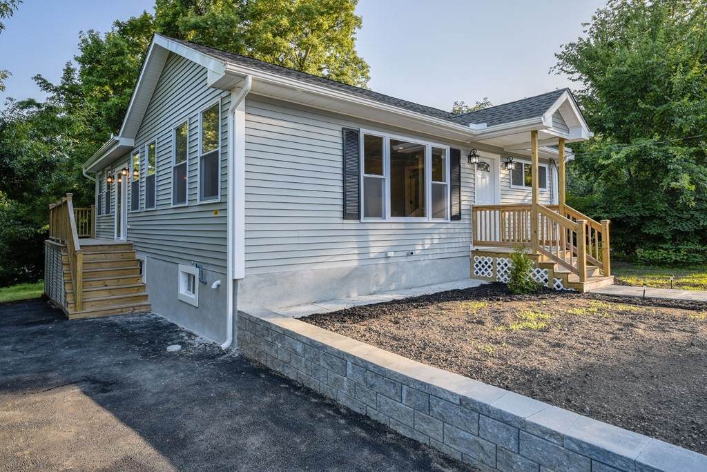7 West St - Photo 1